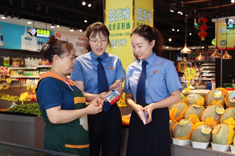 西宝龙服饰